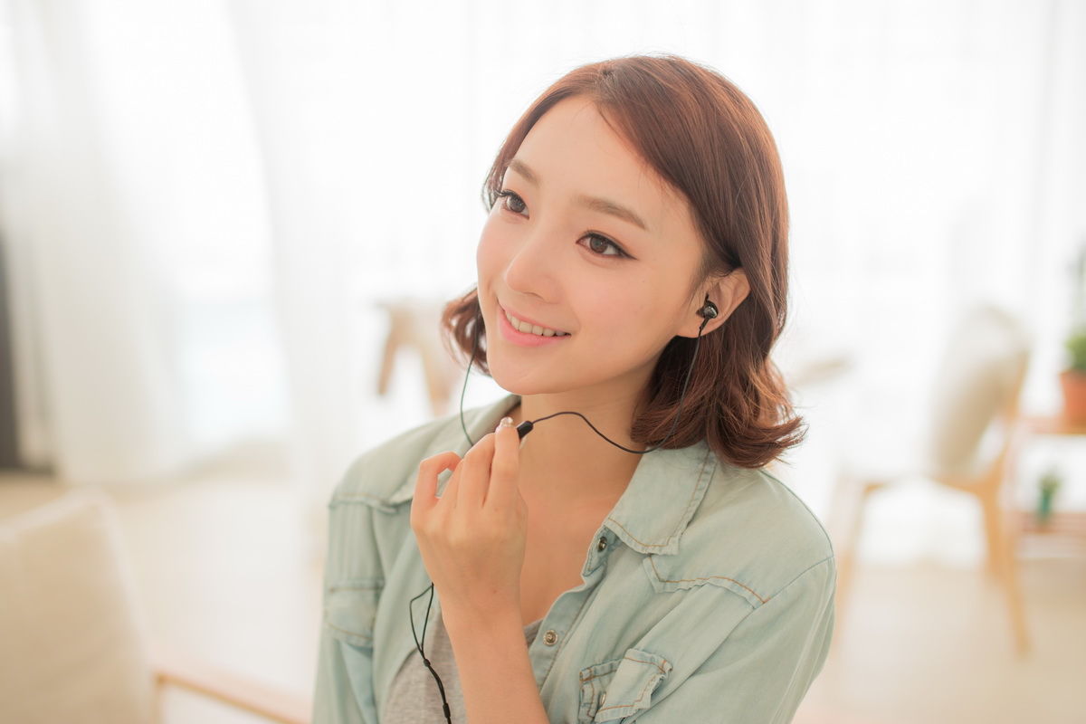 Sony Inear with Mic. MDR EX15AP Black